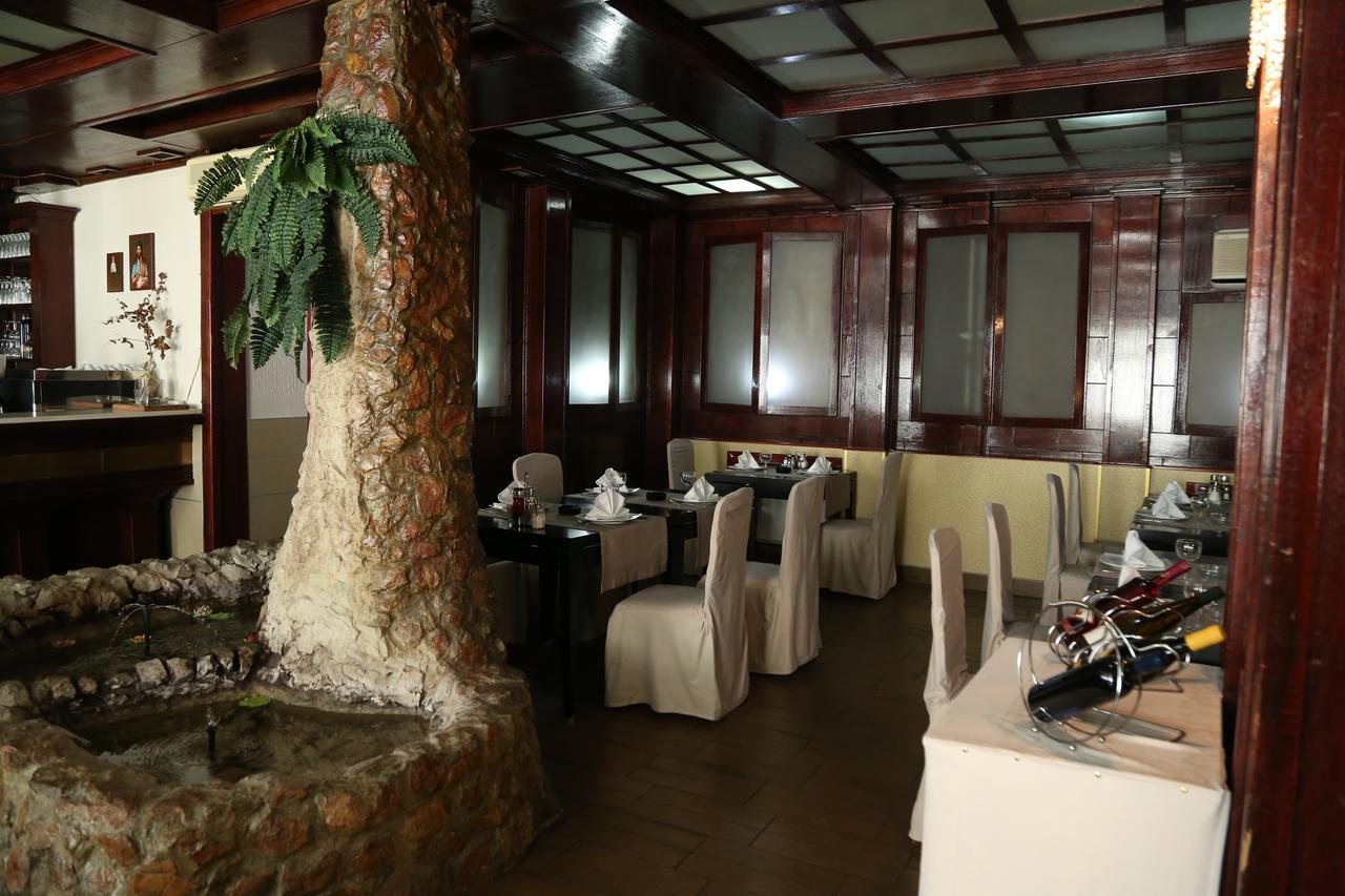 B&B Vila Bela Ruza Sremska Mitrovica Ngoại thất bức ảnh