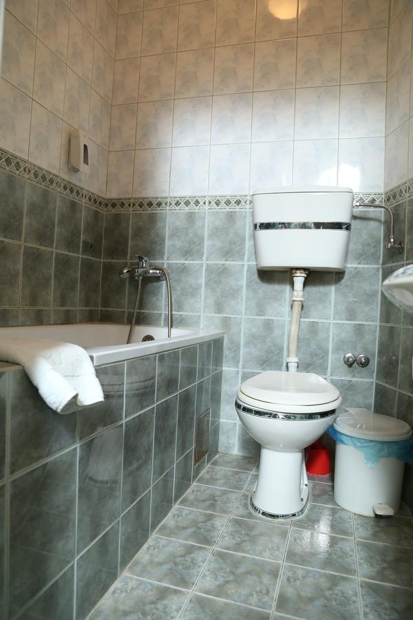 B&B Vila Bela Ruza Sremska Mitrovica Ngoại thất bức ảnh