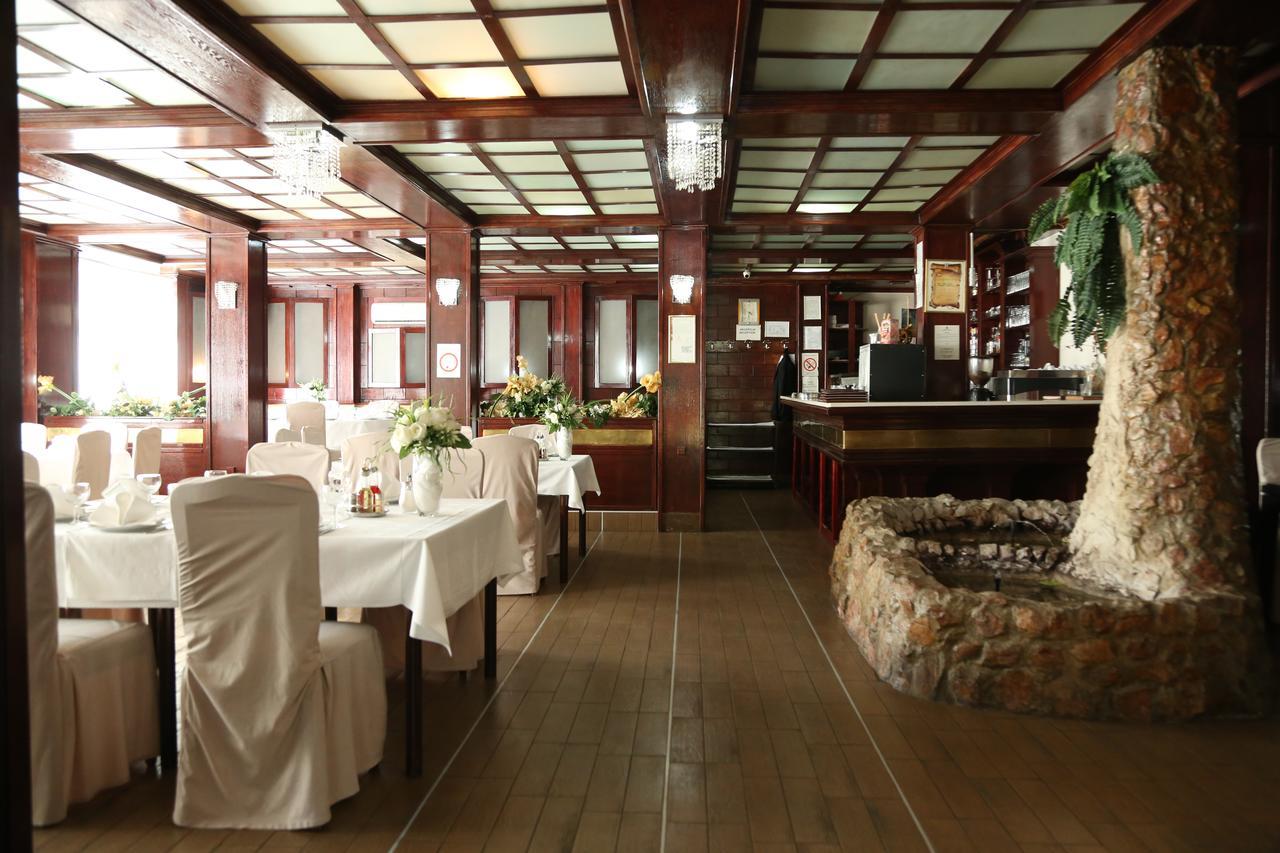 B&B Vila Bela Ruza Sremska Mitrovica Ngoại thất bức ảnh