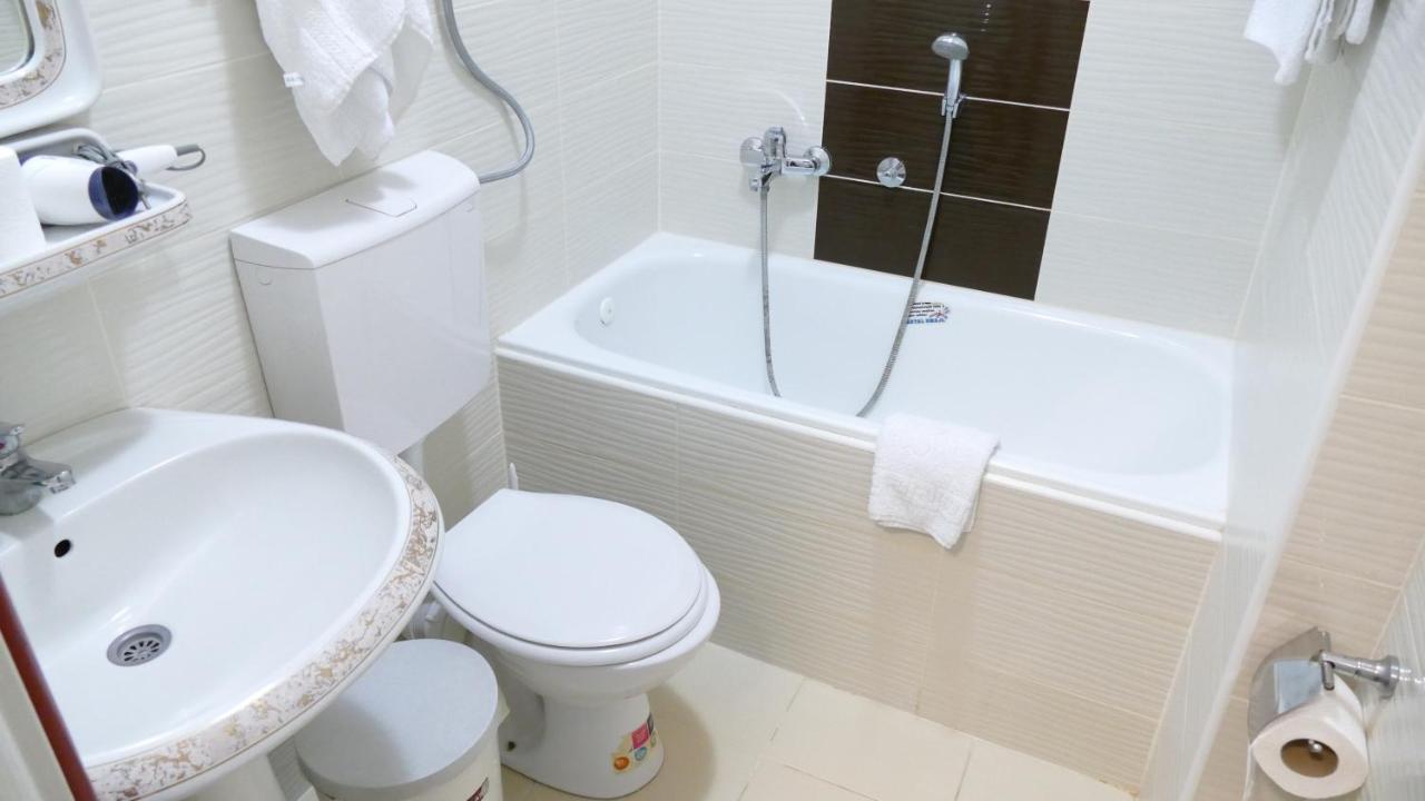 B&B Vila Bela Ruza Sremska Mitrovica Ngoại thất bức ảnh